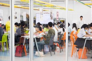 High school students joined the workshop on “The Basics of Thinking Process and Design”